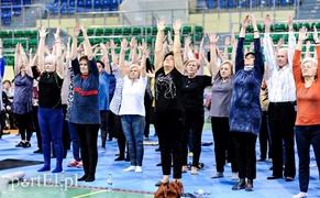 Tak seniorzy ćwiczą jogę