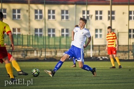 Debiutanci dostali lekcję futbolu