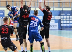 Nafciarze gromią Meblarzy (piłka ręczna)