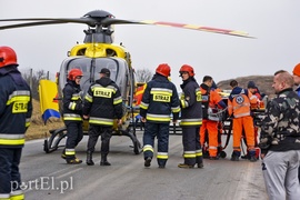 Wypadek na starej \"siódemce\". Pięć osób rannych