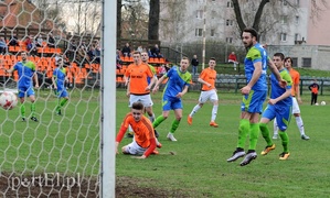 Tylko remis z wiceliderem