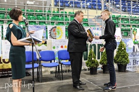 Kilometry nakrętek od uczniów