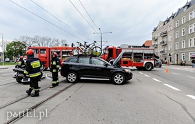 Motocykl zderzył się z volvo
