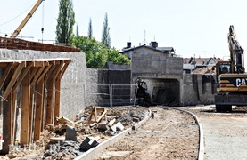 Na wiadukcie czas na łuki