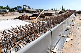 Na wiadukcie czas na łuki