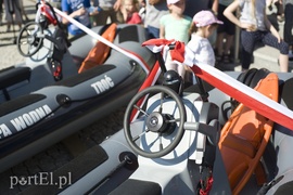 Motorowa ławica wypłynęła na wodę