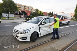 Zderzenie mercedesa z tramwajem