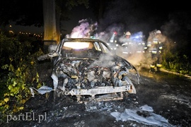 Infiniti spłonęło doszczętnie przy S22