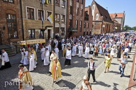 Dziś Boże Ciało, przez miasto przeszło 10 procesji