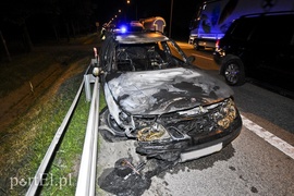Saab spłonął na DK 7 pod Jazową