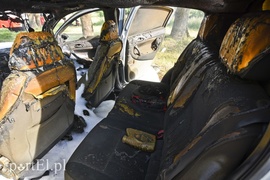 Pożar samochodu na drodze nr 22