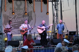 Zalew rozbrzmiewał szantami