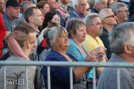 Zalew rozbrzmiewał szantami