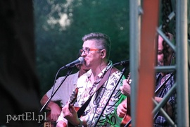 Zalew rozbrzmiewał szantami