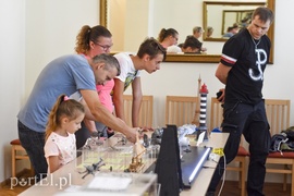 To, co jeździ, pływa i lata. W miniaturze