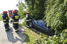 Wymusiła pierwszeństwo i dachowała