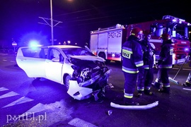 Zderzenie toyoty z alfą romeo na ul. płk. Dąbka