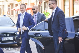 Premier z wizytą, przekop na wybory