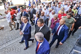 Premier z wizytą, przekop na wybory