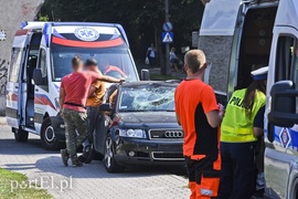 Rowerzysta wjechał wprost pod audi