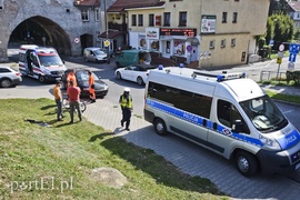 Rowerzysta wjechał wprost pod audi