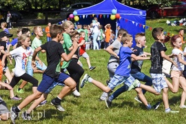 Wakacje pożegnali festynem