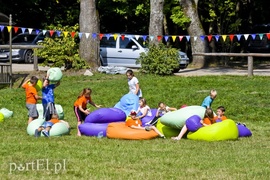 Wakacje pożegnali festynem