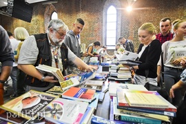 W kolejce po literaturę