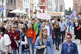 W kolejce po literaturę