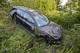 Wjechała do rowu, trzy osoby trafiły do szpitala
