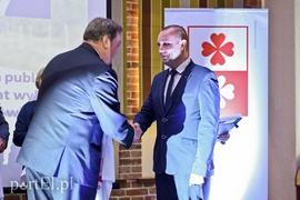 Prezydent postawił na dyrektorów szkół
