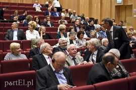 Być to znaczy dawać