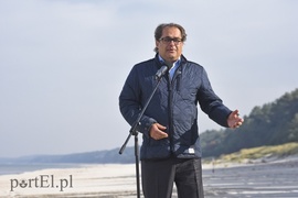 Jak prezes PiS na Mierzei kopał