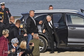 Jak prezes PiS na Mierzei kopał