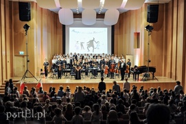 Biało-czerwony koncert dla najmłodszych