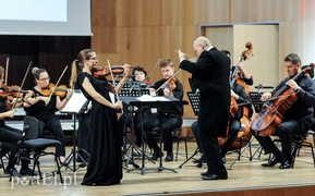 Biało-czerwony koncert dla najmłodszych