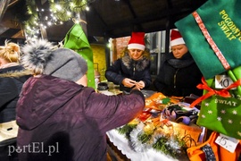Choinka już zdobi Stare Miasto