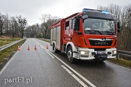 Fiat na boku, kierowca zasłabł