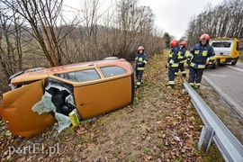 Fiat na boku, kierowca zasłabł