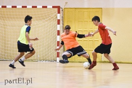 W Tolkmicku grają w futsal i pomagają