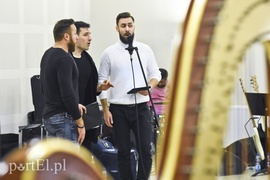 Ratusz Staromiejski wypełniony kolędami