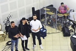 Ratusz Staromiejski wypełniony kolędami