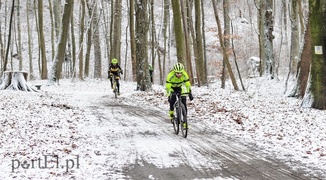Kolarskie zmagania w błocie i śniegu