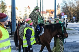 Trzej królowie jadą, złoto, mirrę kładą