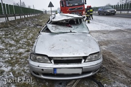 Dachowanie na zaśnieżonej siódemce