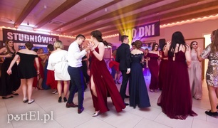 IV LO: Studniówka ze sportowym akcentem