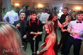 ZSEiO: Tego balu się nie zapomina