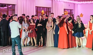Studniówka ZSG: Przed zabawą chwila ciszy