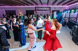 Studniówka ZSG: Przed zabawą chwila ciszy