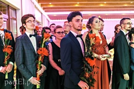 Studniówka ZSG: Przed zabawą chwila ciszy